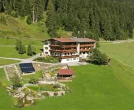 Oda ve Kahvaltı Reuttenhof Tux